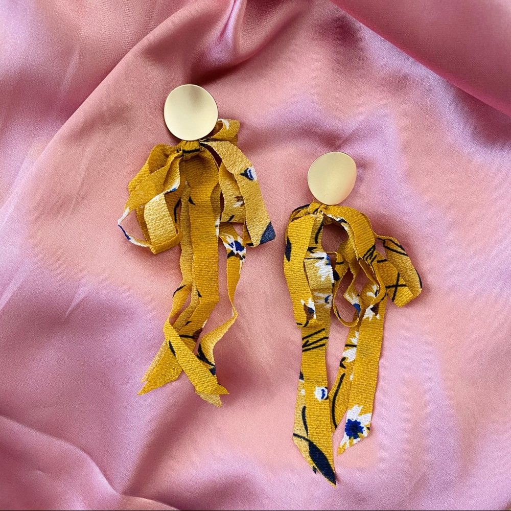 Floral Fabric Ribbon Earrings Metal Stud - Picture 11 of 12